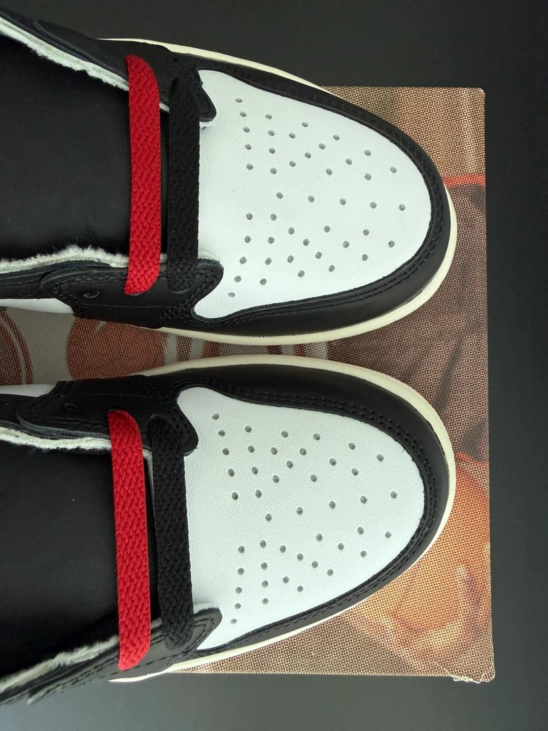Jordan 1 Retro High OG Black Toe Reimagined – US 8 – DS - photo 5