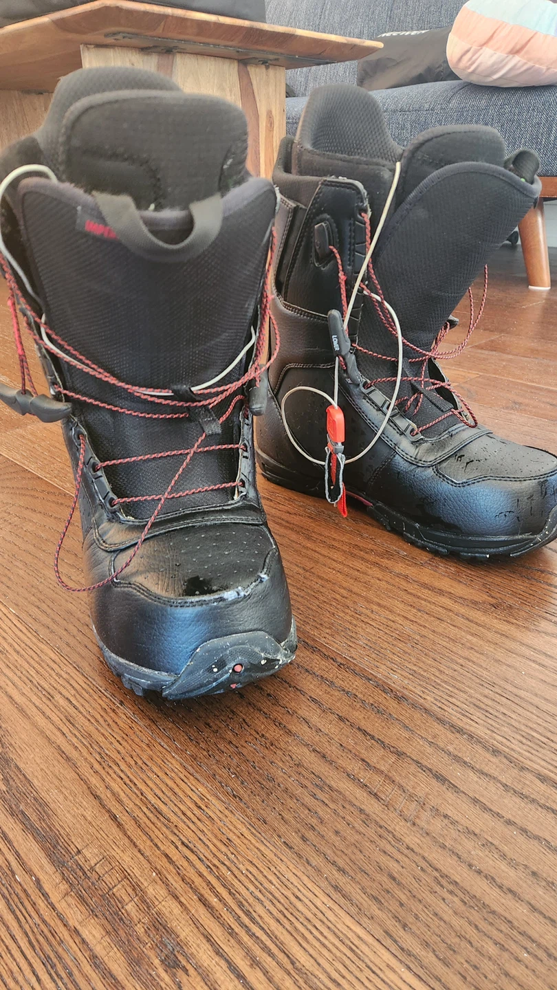 Burton Imperial 2017 snowboard boots size 9