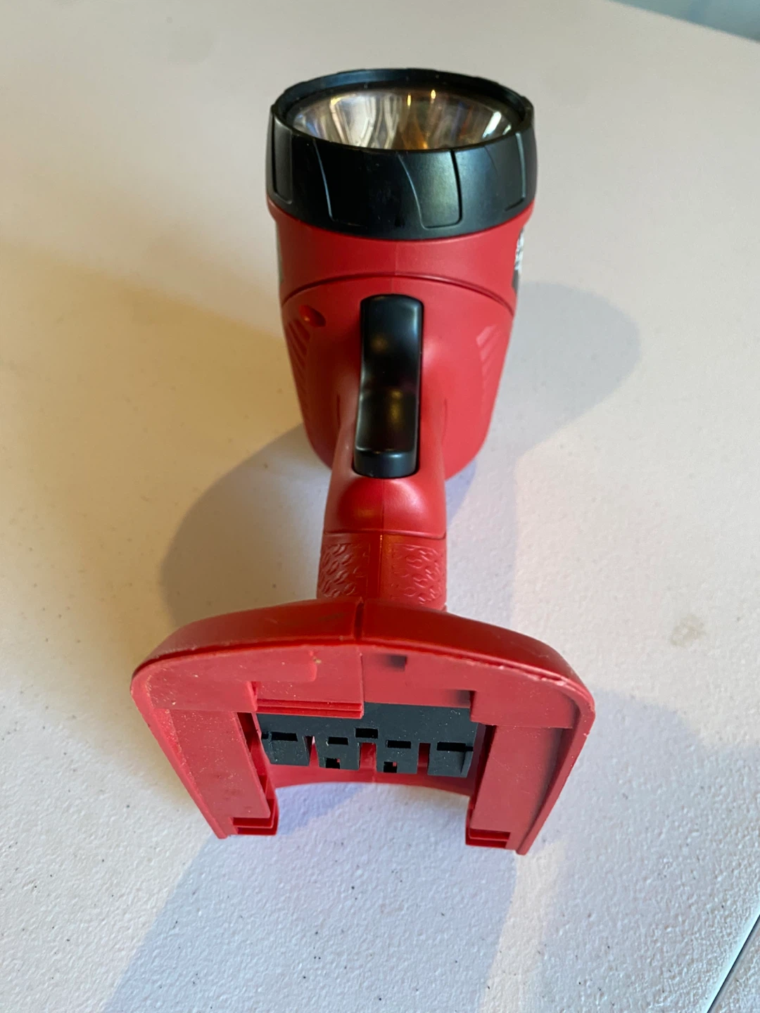 SKIL 18V Cordless Flashlight - photo 4