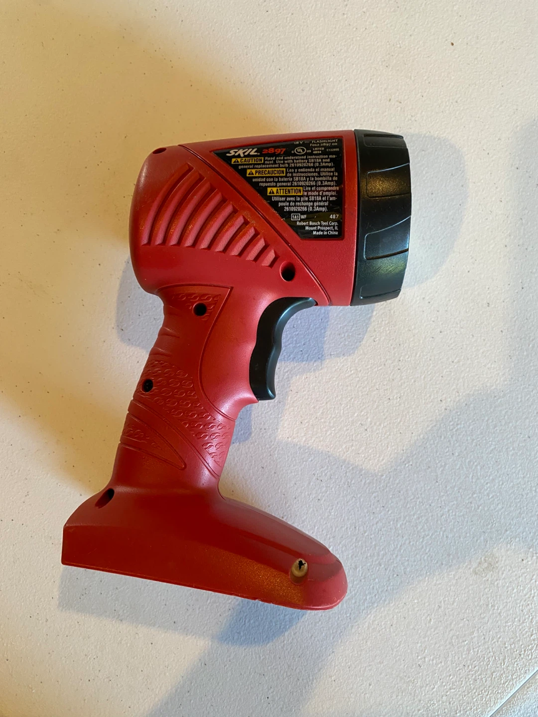 SKIL 18V Cordless Flashlight - photo 2