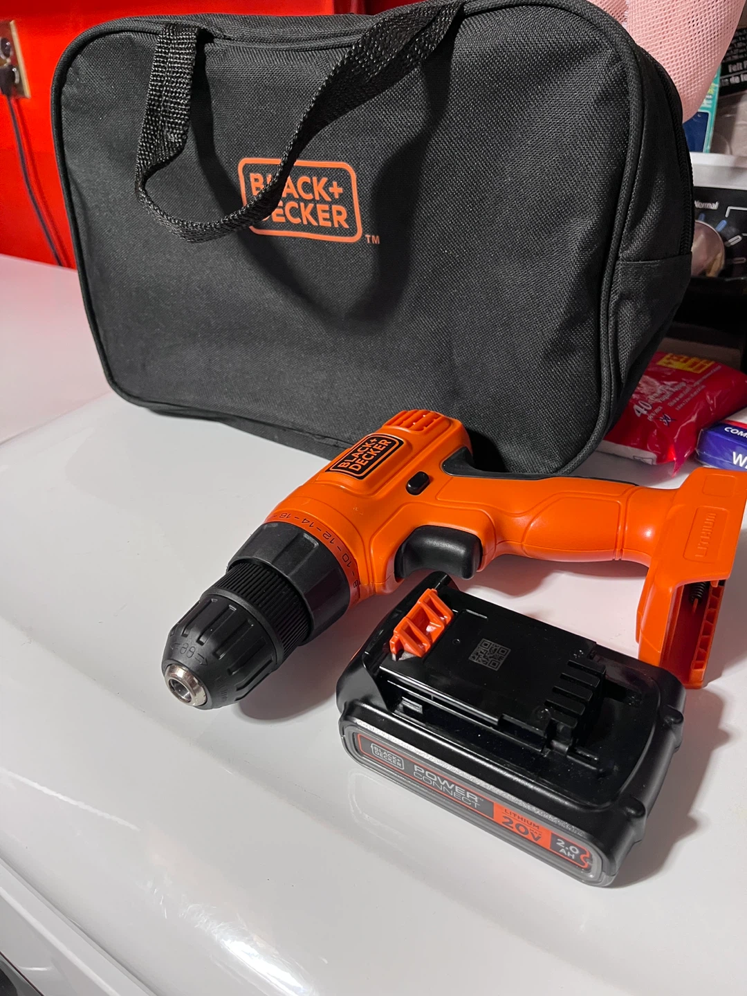 Black+Decker 20V Cordless Drill with Battery and Bag - photo 2