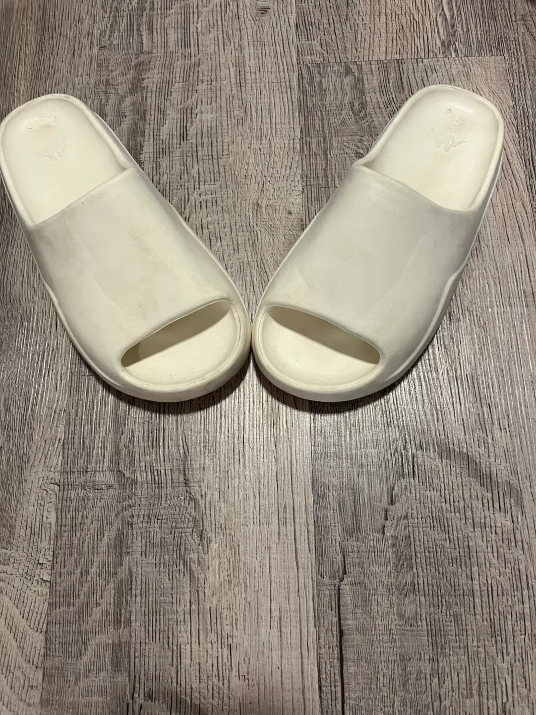 Women’s Kappa slides