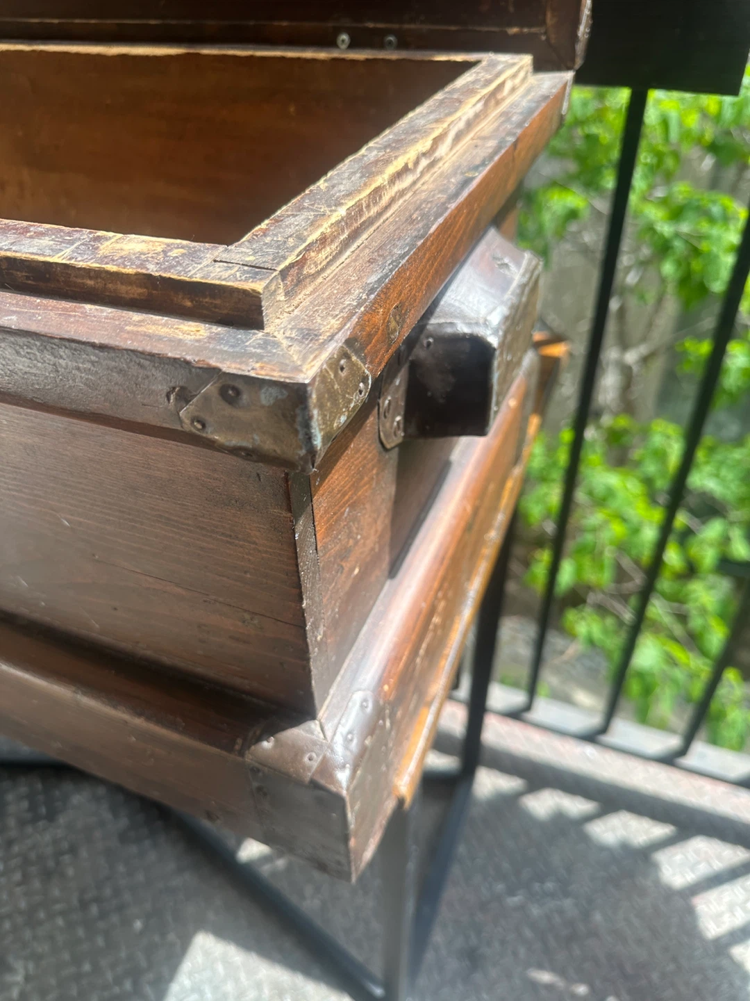 ANTIQUE CARPENTERS TOOL BOX VINTAGE STORAGE CHEST TRUNK CRATE - photo 5