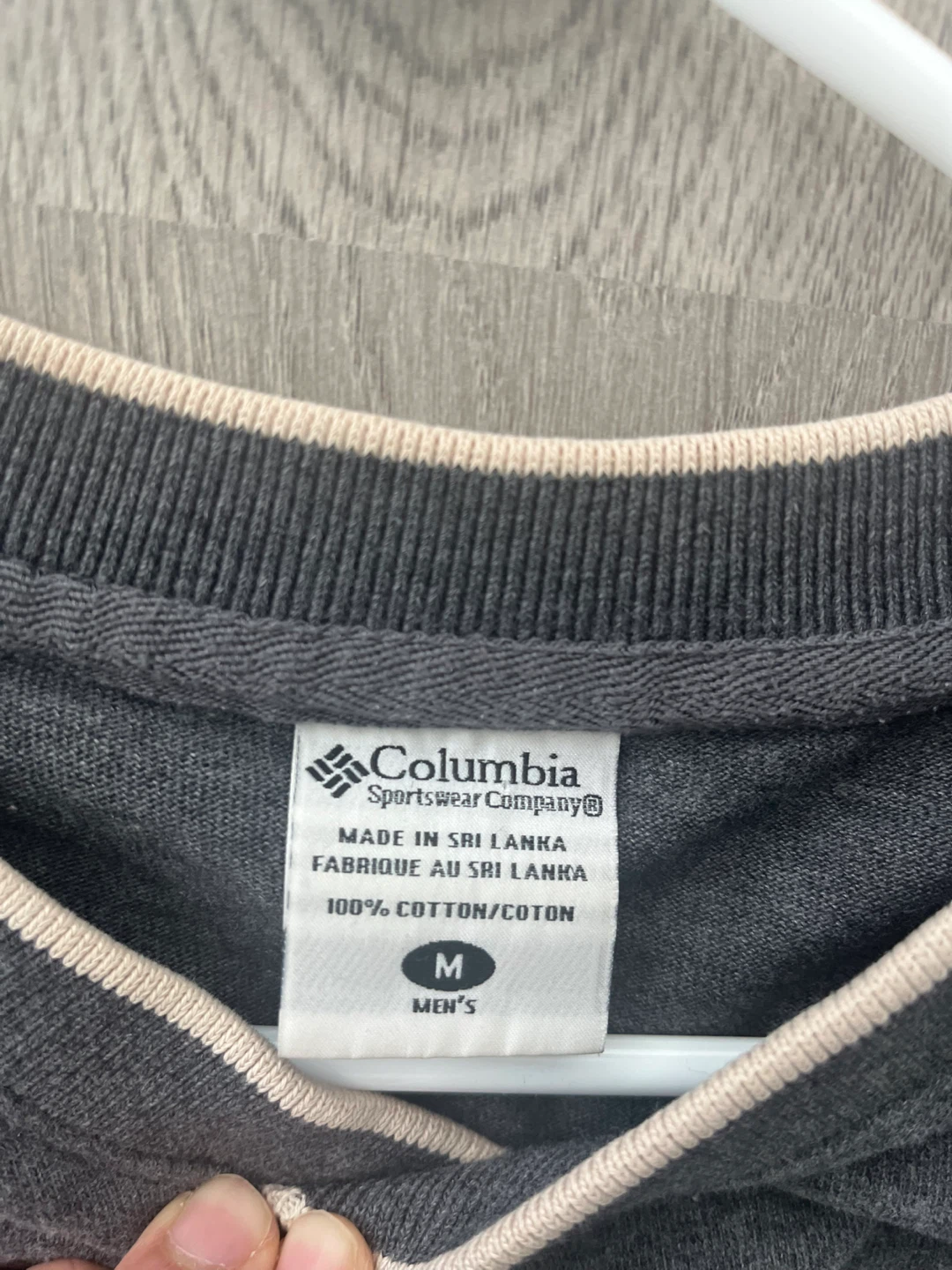 Columbia Long Sleeve V-Neck Shirt - Men's Medium - photo 3