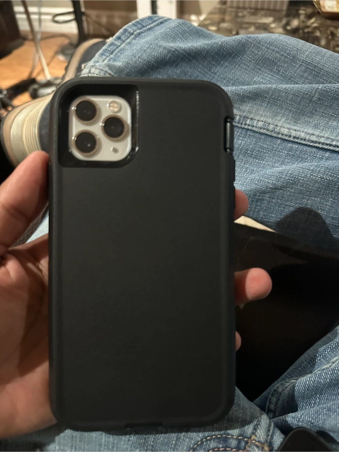 iPhone 11 Pro Max - photo 2