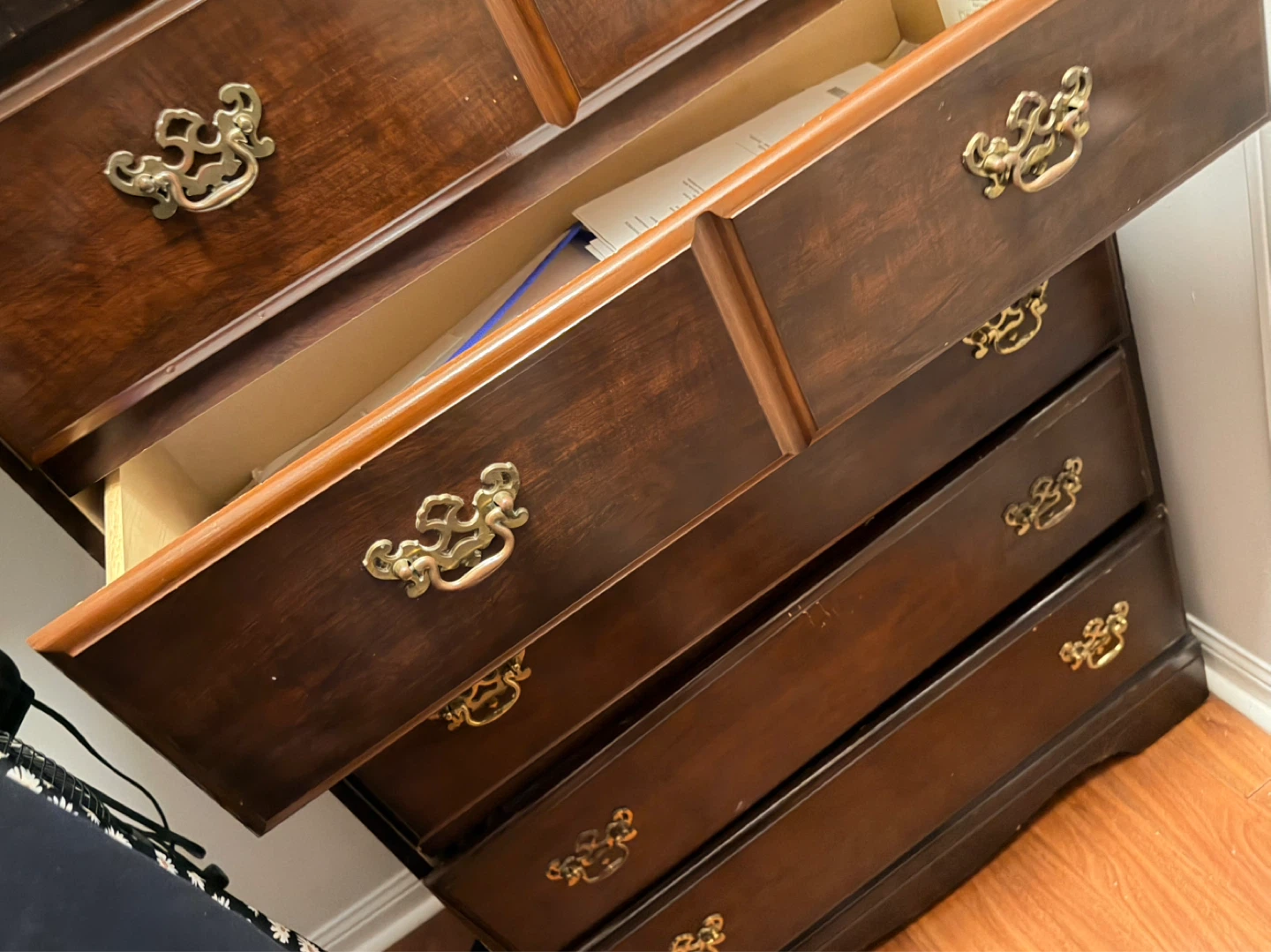 Wooden Dresser with 6 Drawers