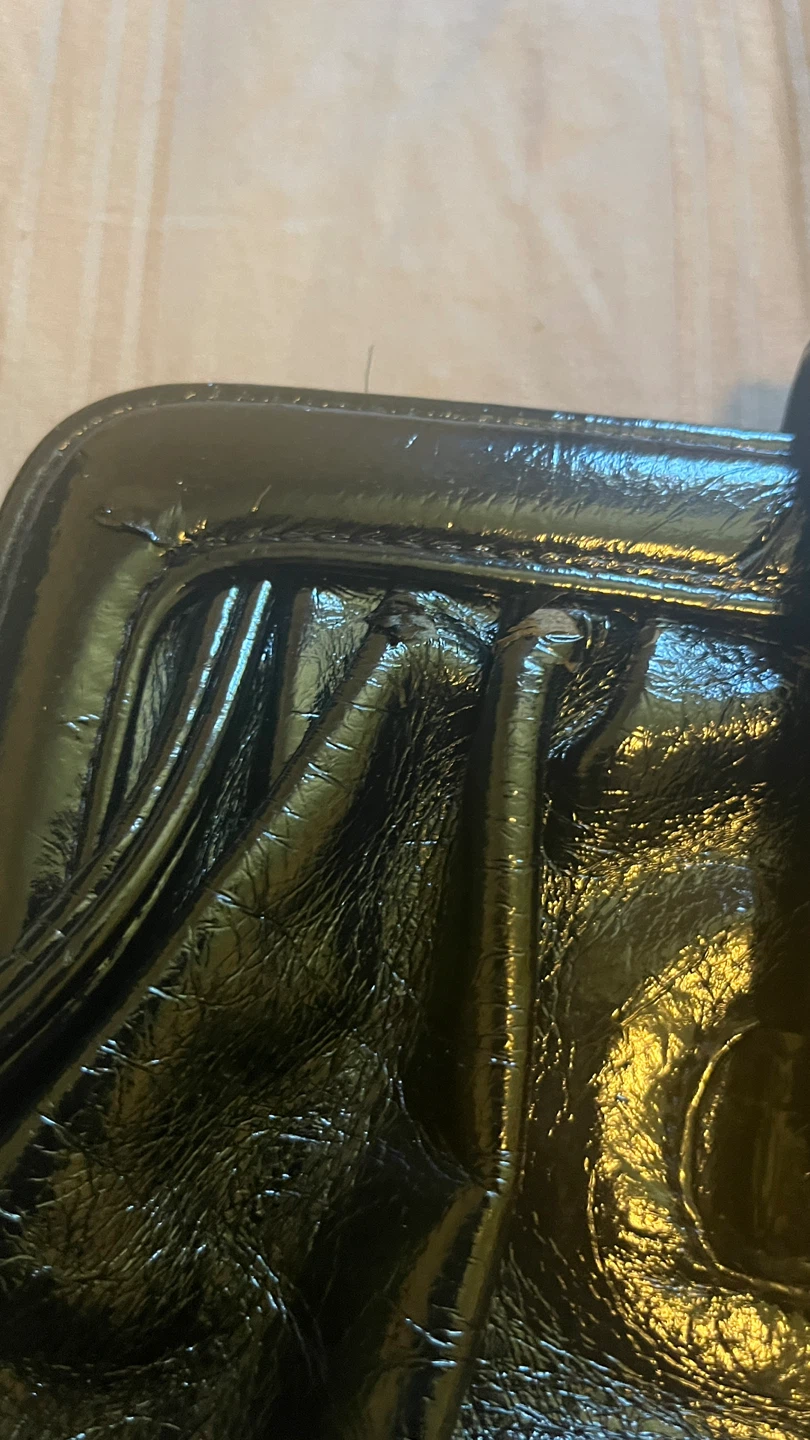 H&M Black patent clutch purse - photo 3