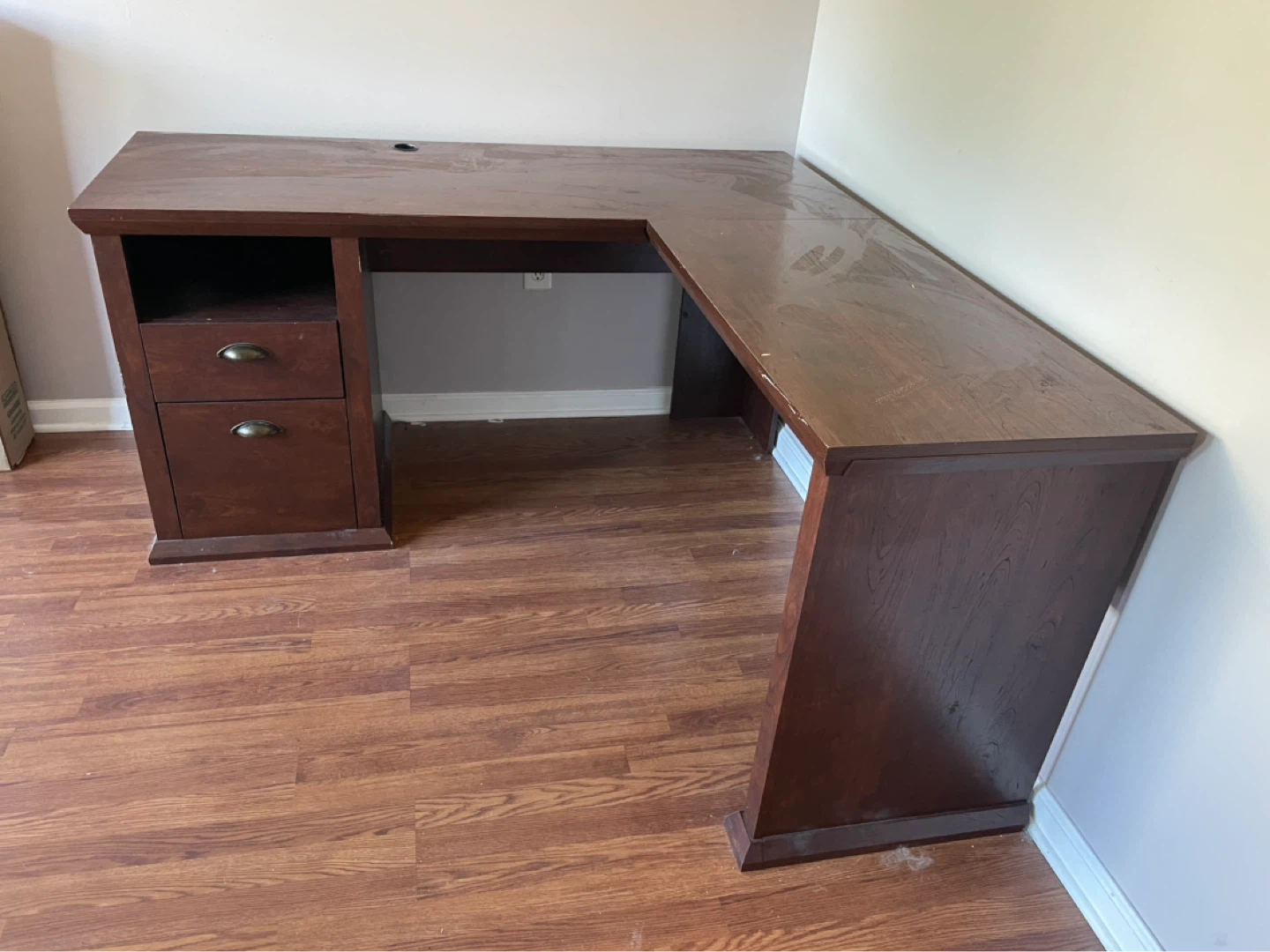 L-Shaped Desk - photo 3