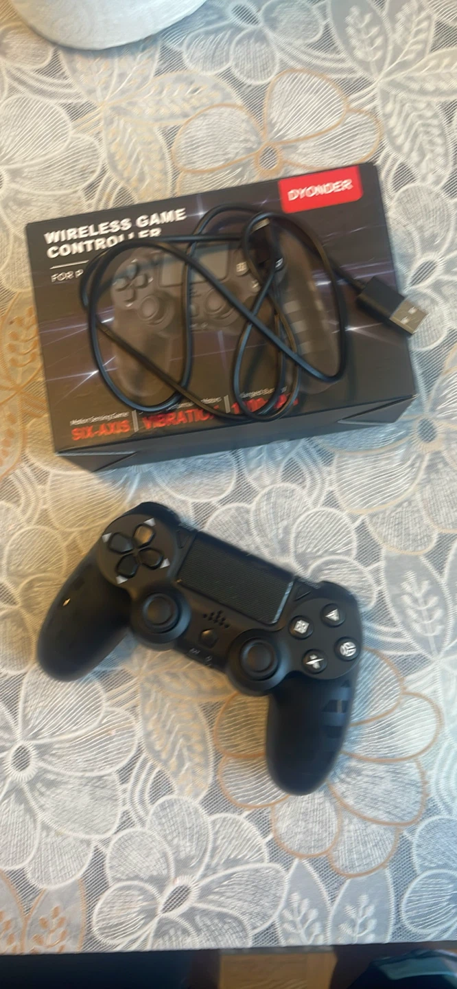 🆕 Brand New Wireless PS4/PC Controller (With Box) 🎮 - photo 4