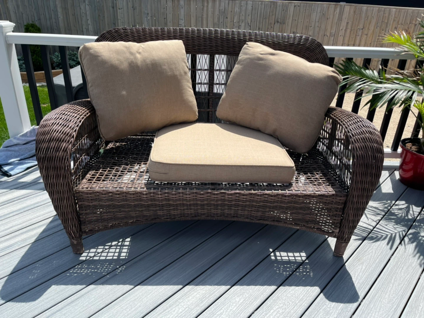 Hampton Bay Wicker Loveseat - photo 2