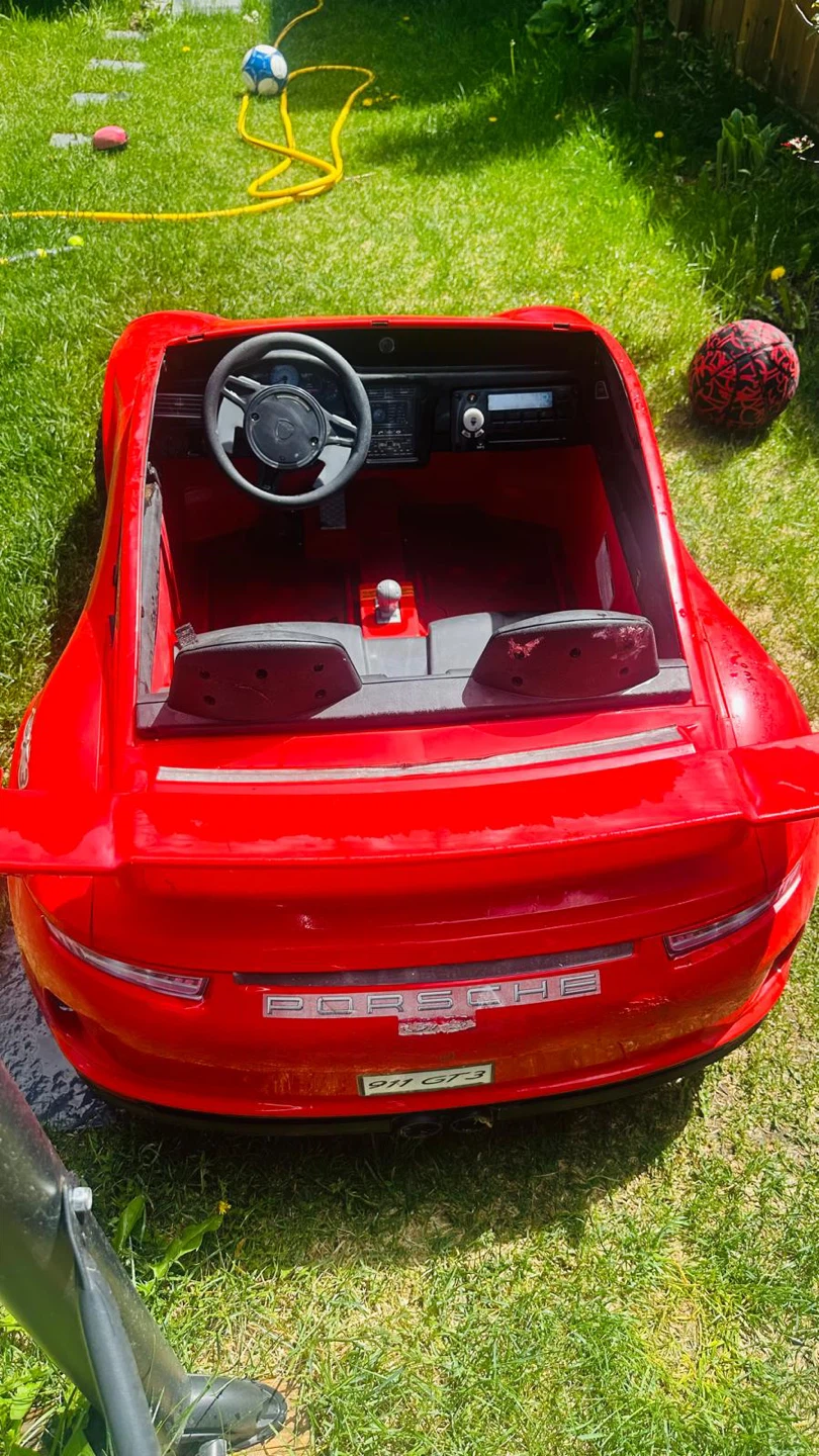 Red Porsche 911 GT3 Ride-On Car for Kids - photo 2