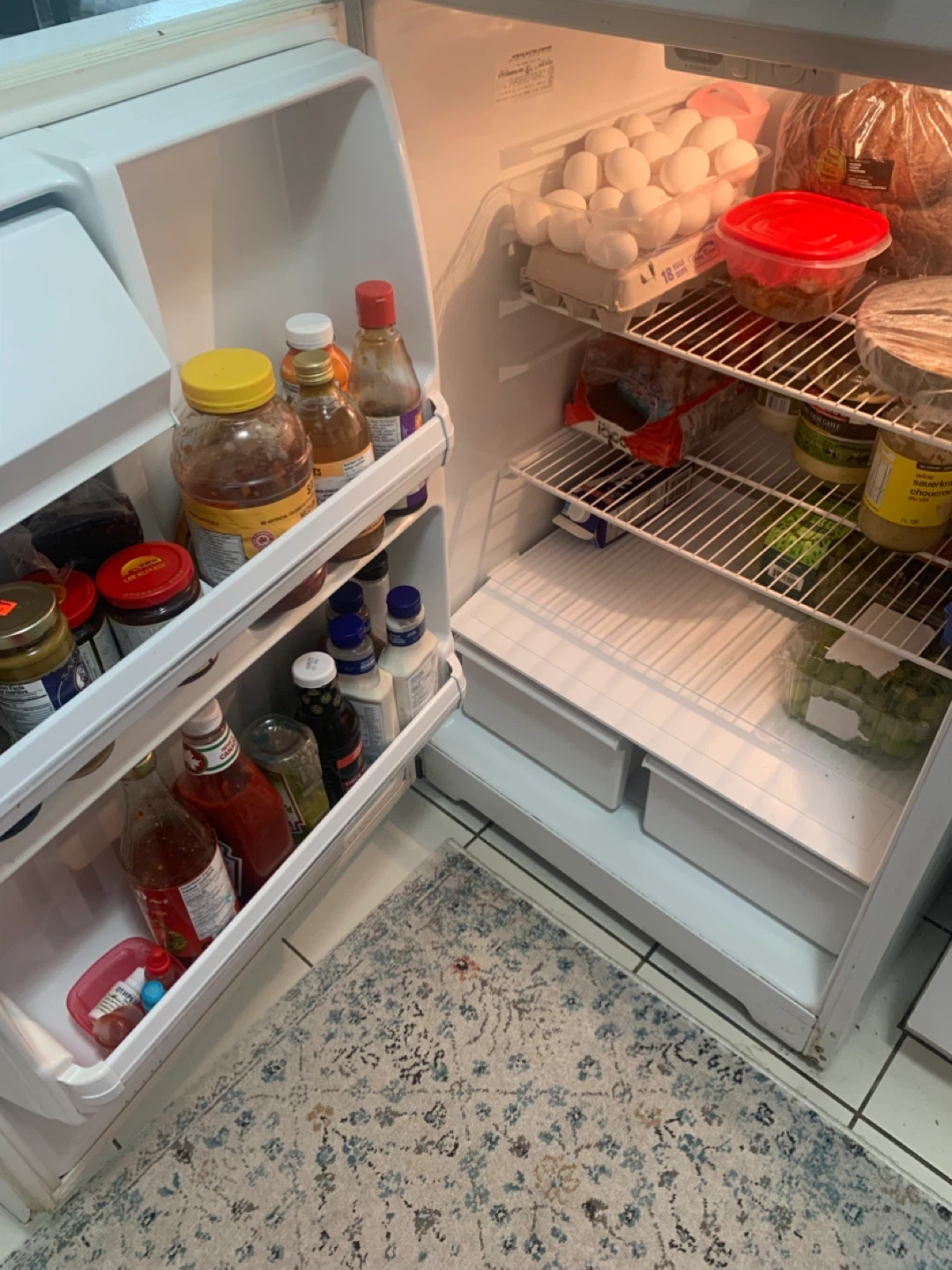 GE Top Freezer Refrigerator - photo 3