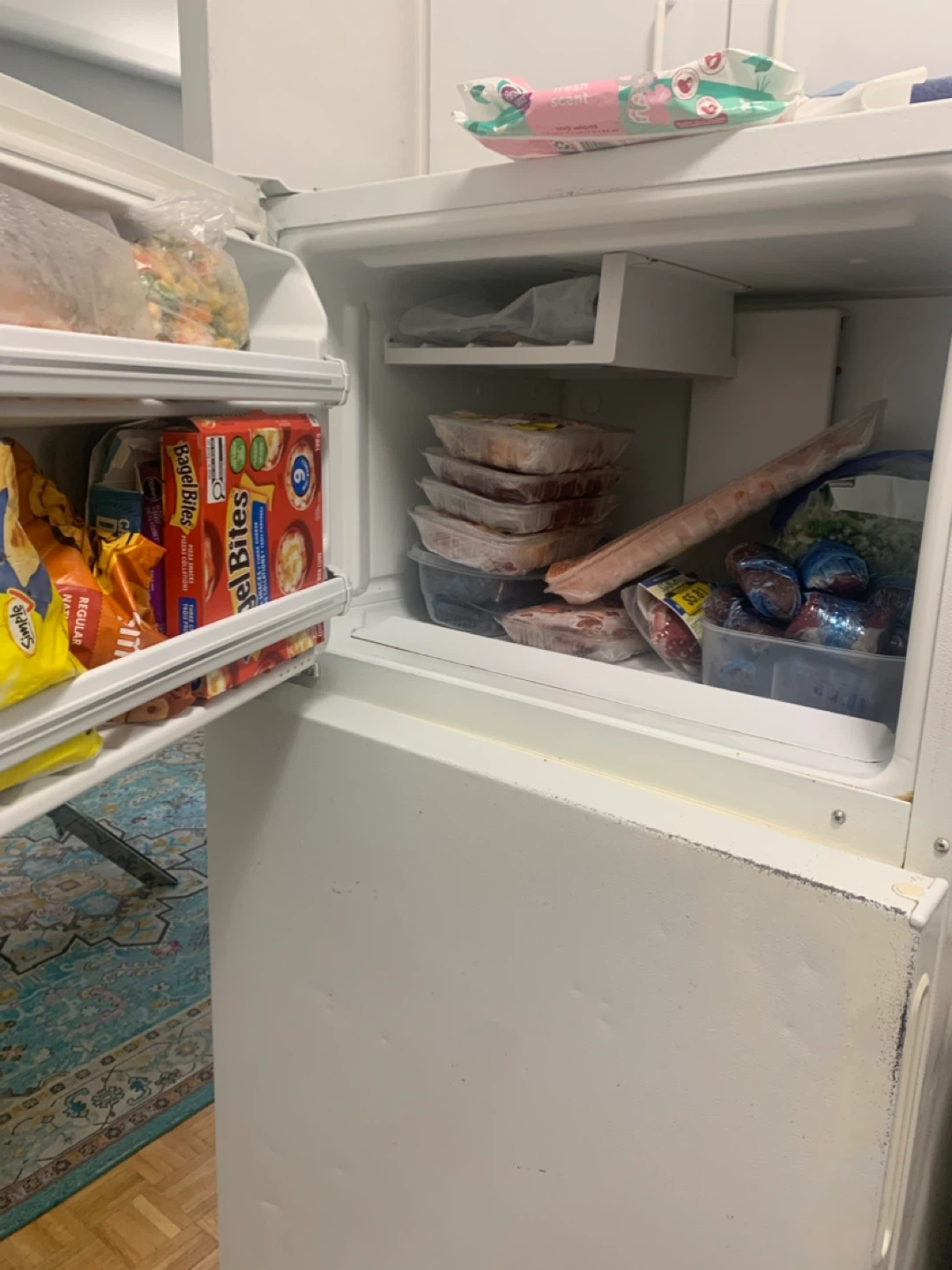 GE Top Freezer Refrigerator - photo 2