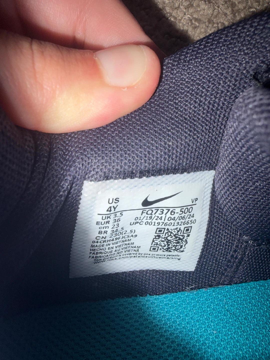 Sabrina Nike Youth Shoes Size 4Y - photo 2