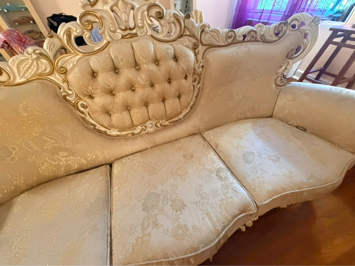 Vintage Baroque Style Tufted Sofa - Cream & Gold - photo 5