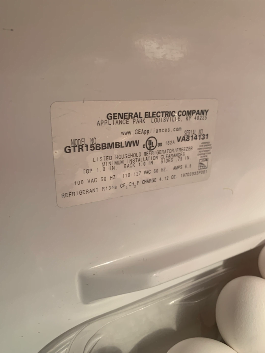 GE Top Freezer Refrigerator - photo 4