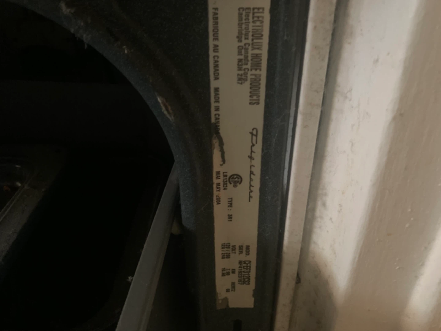 Frigidaire Electric Stove - photo 4