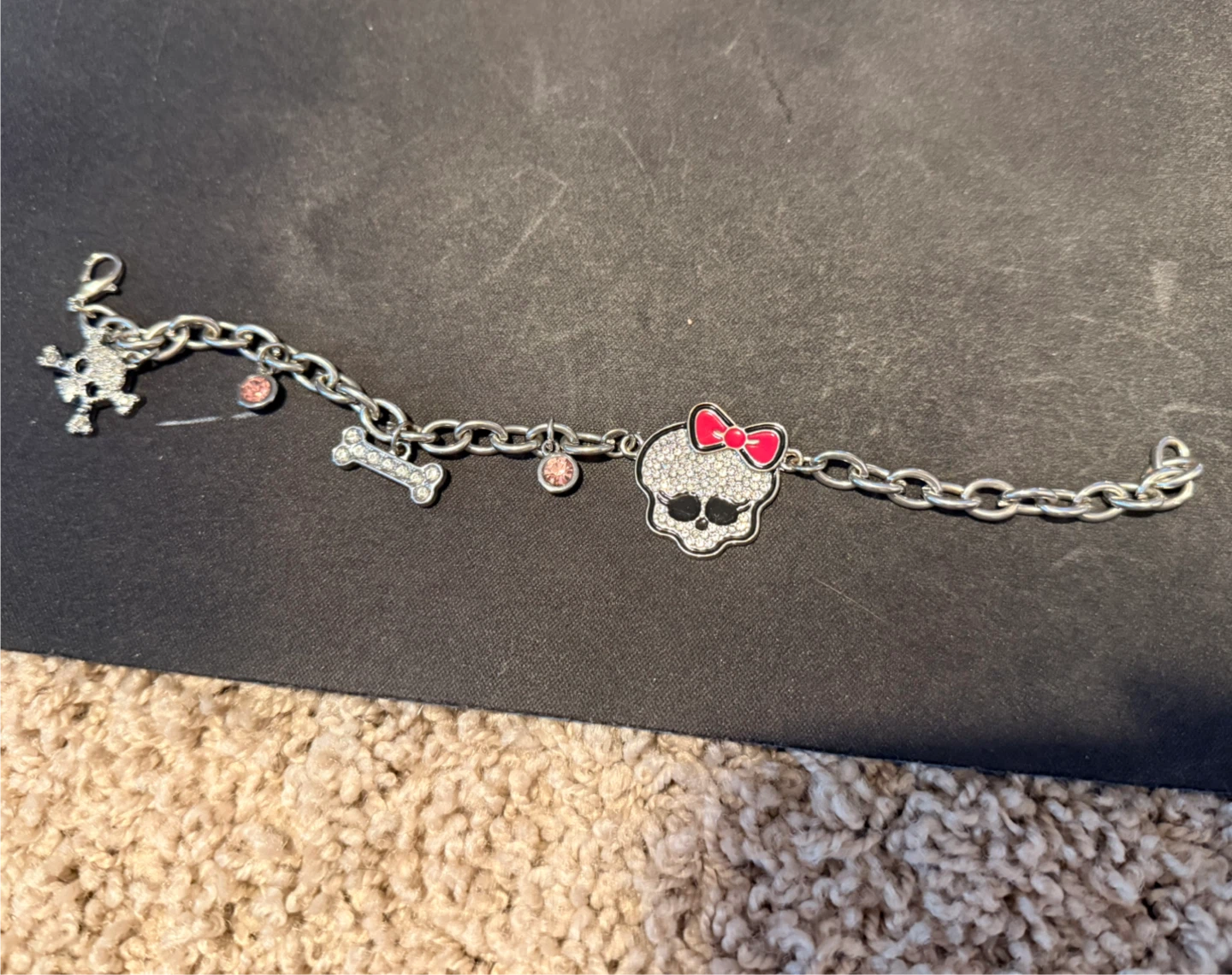 Monster High Skull Charm Bracelet - photo 2
