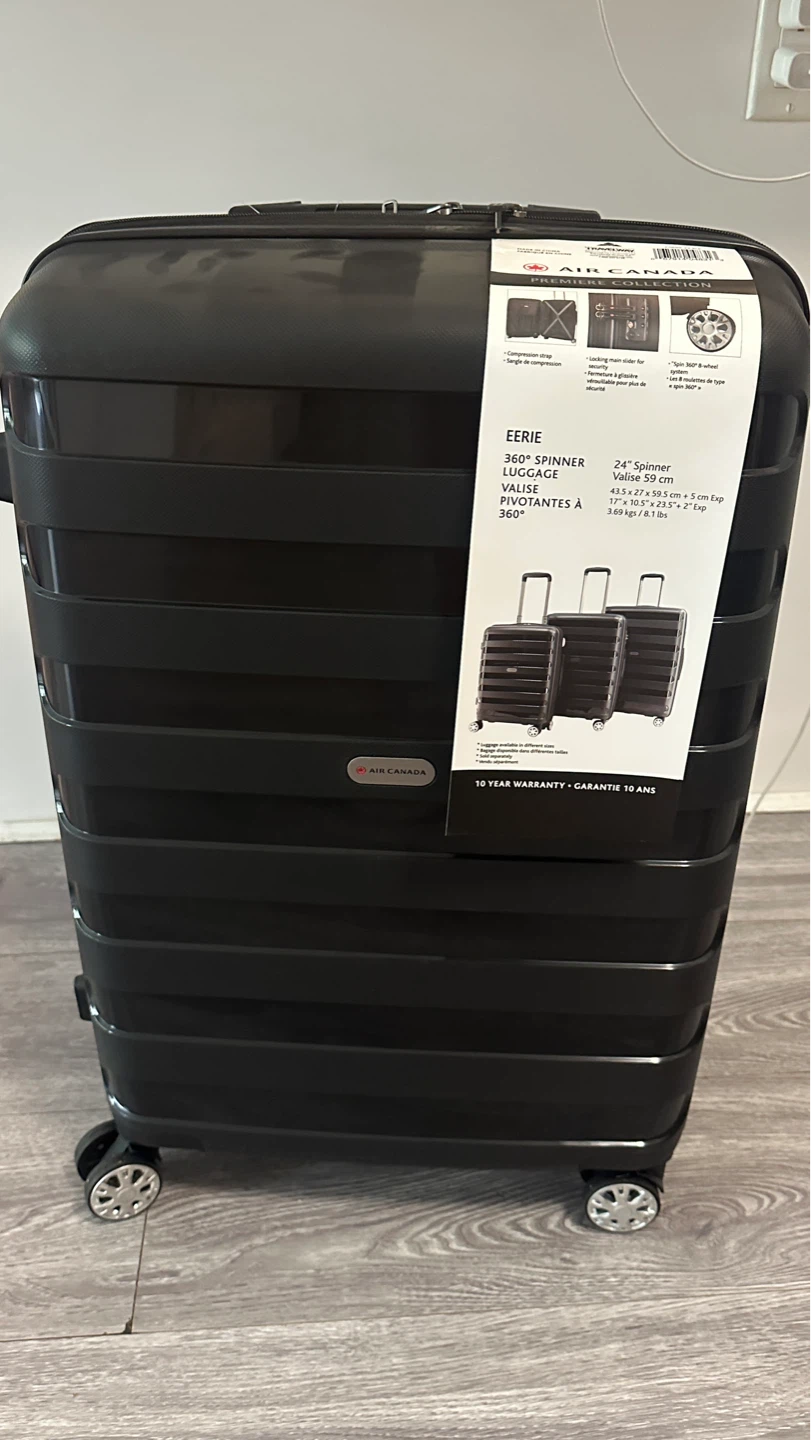 Air Canada EERIE 24" Spinner Luggage