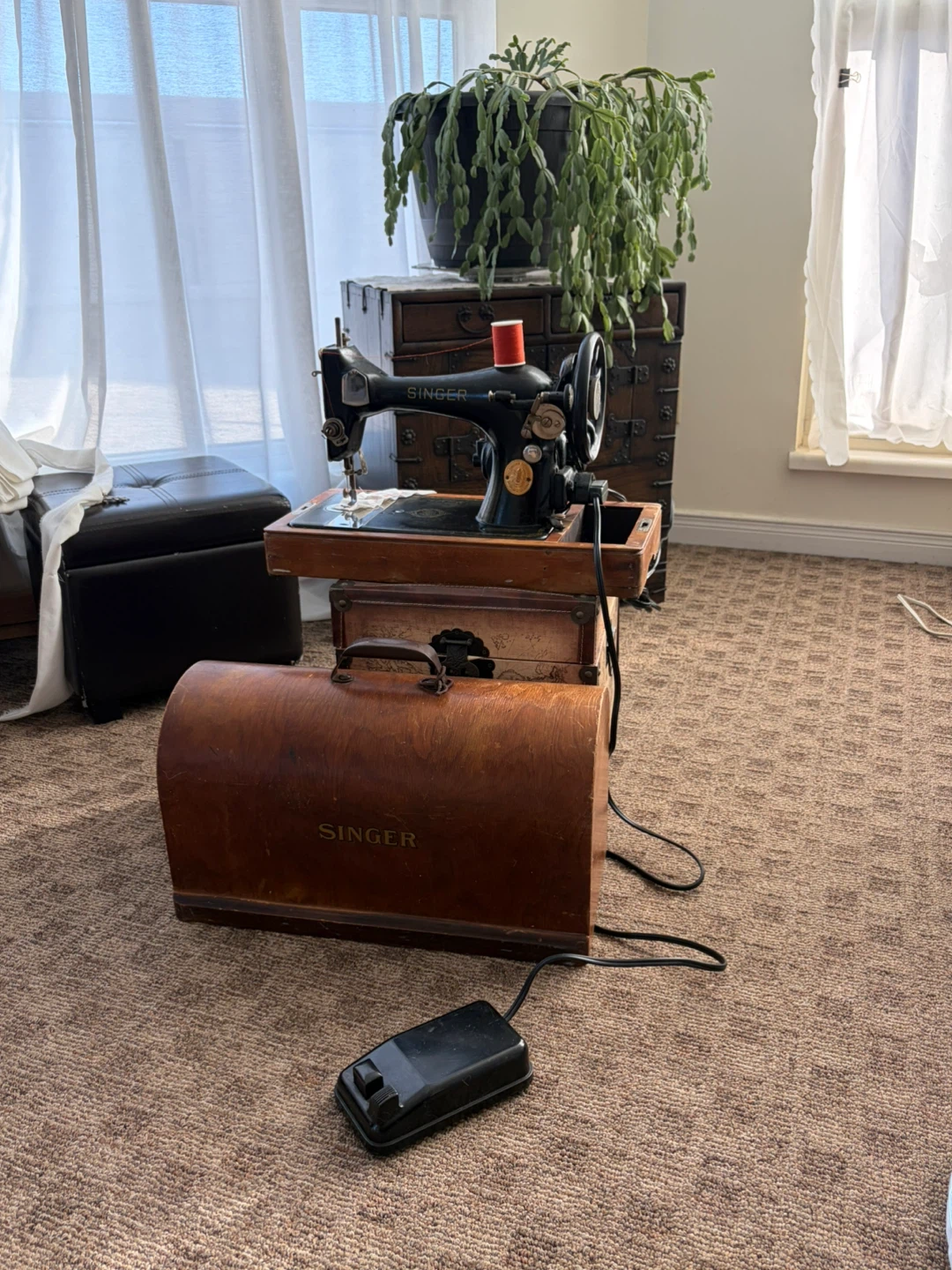 Vintage Singer Sewing Machine with Motor