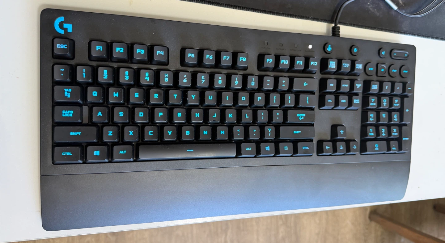 Logitech G213 RGB Gaming Keyboard - photo 2