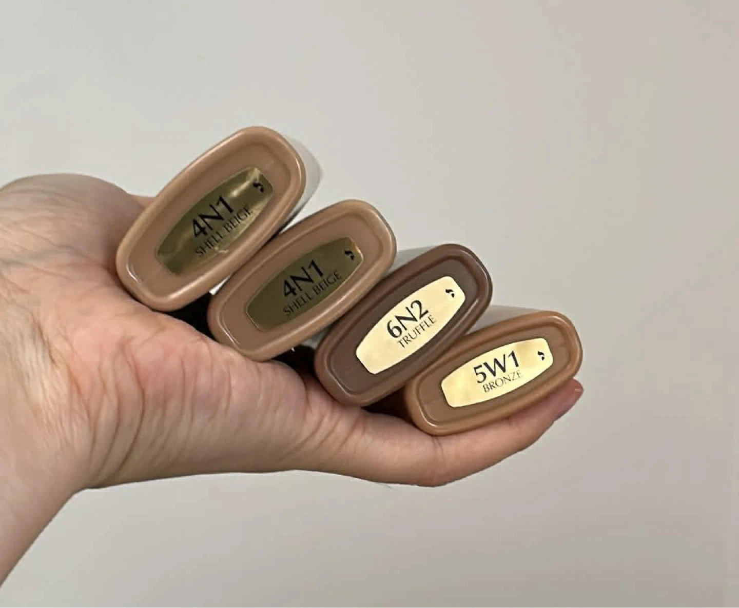 Estée Lauder Double Wear Sheer Long-Wear Makeup SPF 19 - photo 2