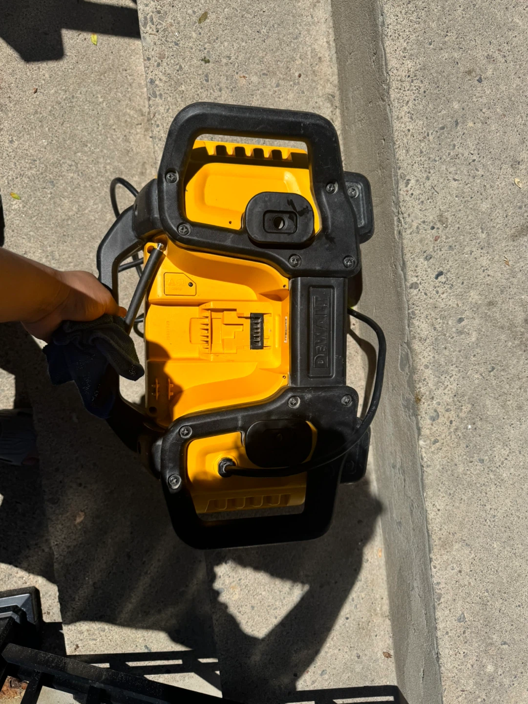 DEWALT DCR025 - photo 4