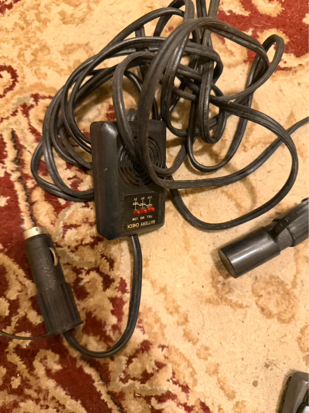 Battery Tester and Memory Saver - photo 2