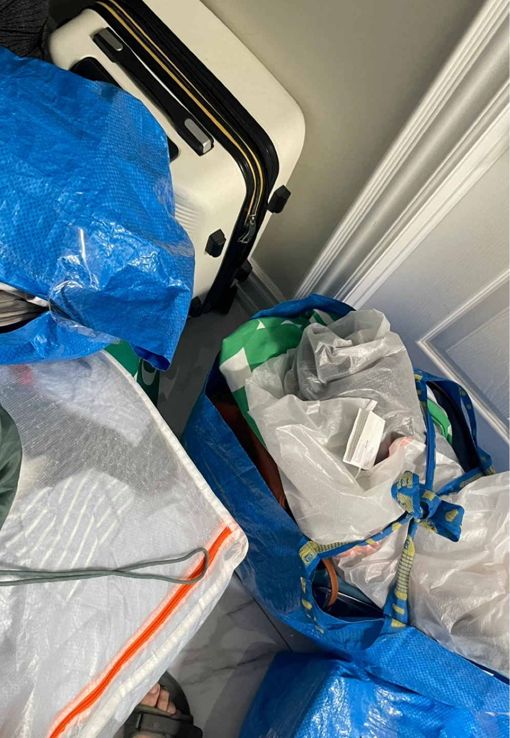 Looking for bookshelf donation