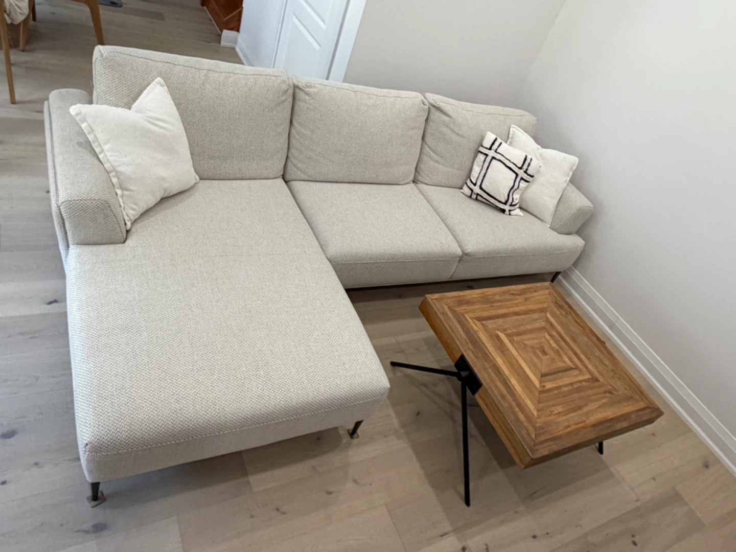 Structube 'Victor' Sectional Sofa – Like New! - photo 2