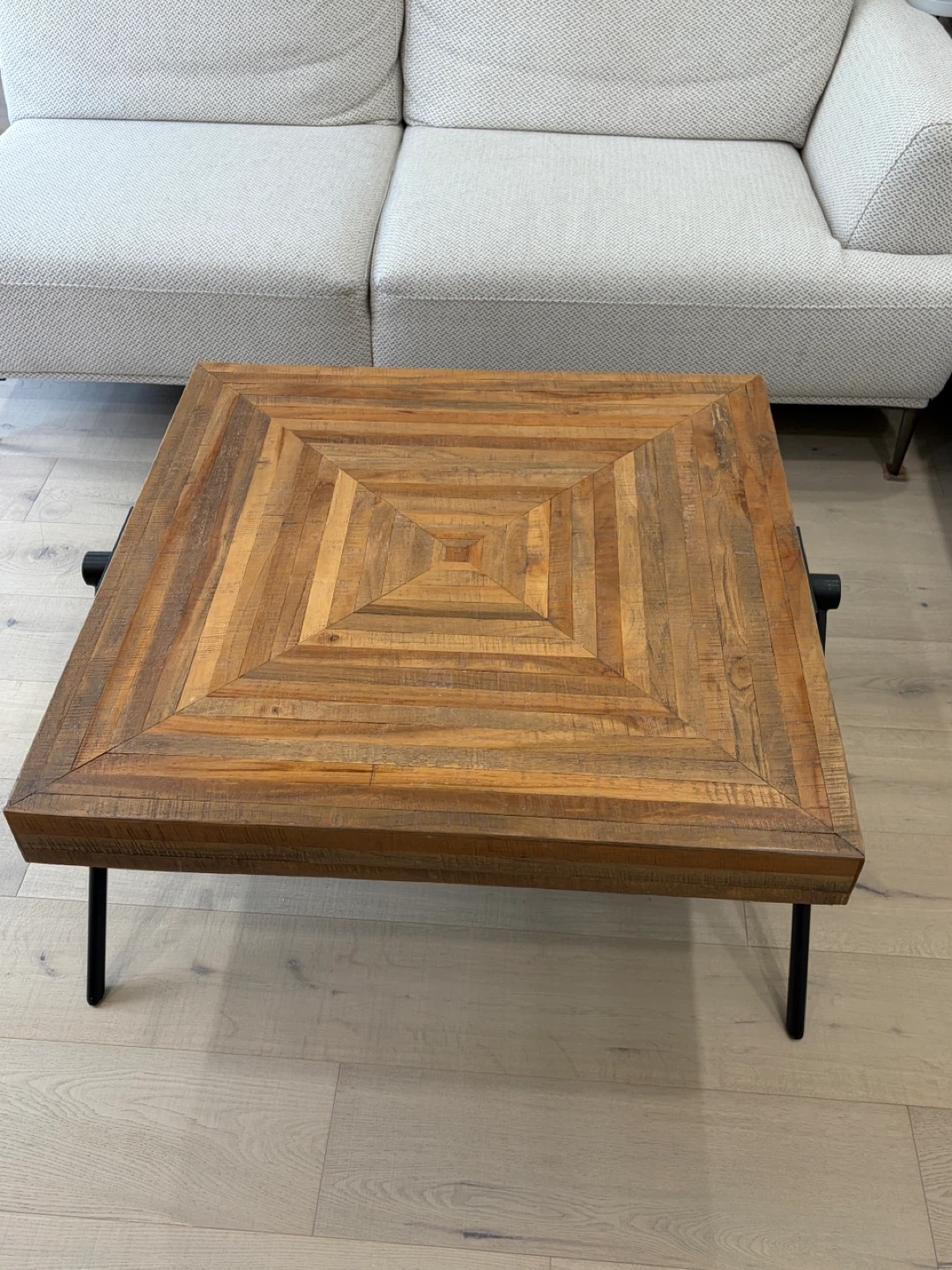 Structube Coffee Table – Excellent Condition! ($45) - photo 4