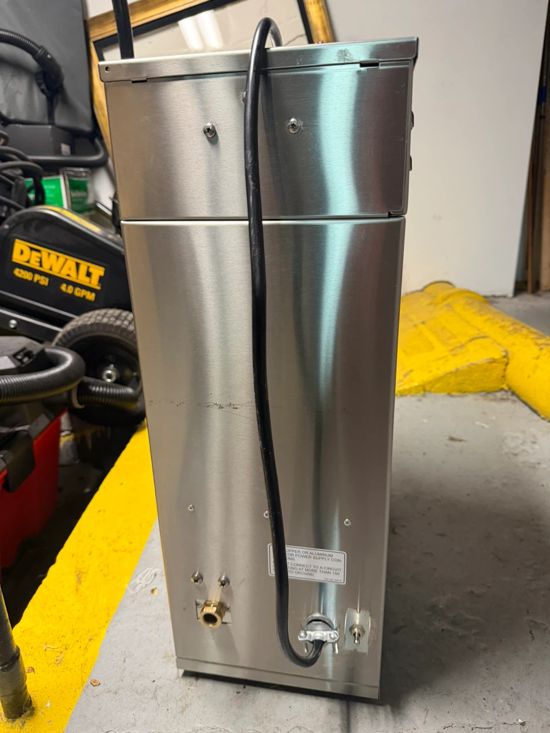 BUNN AXION Coffee Brewer