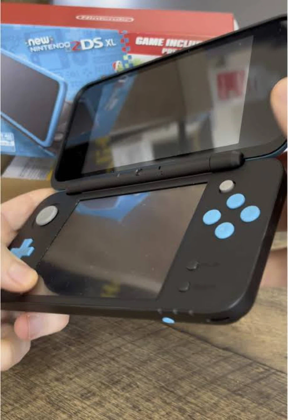 New Nintendo 2DS XL Black Turquoise - photo 4