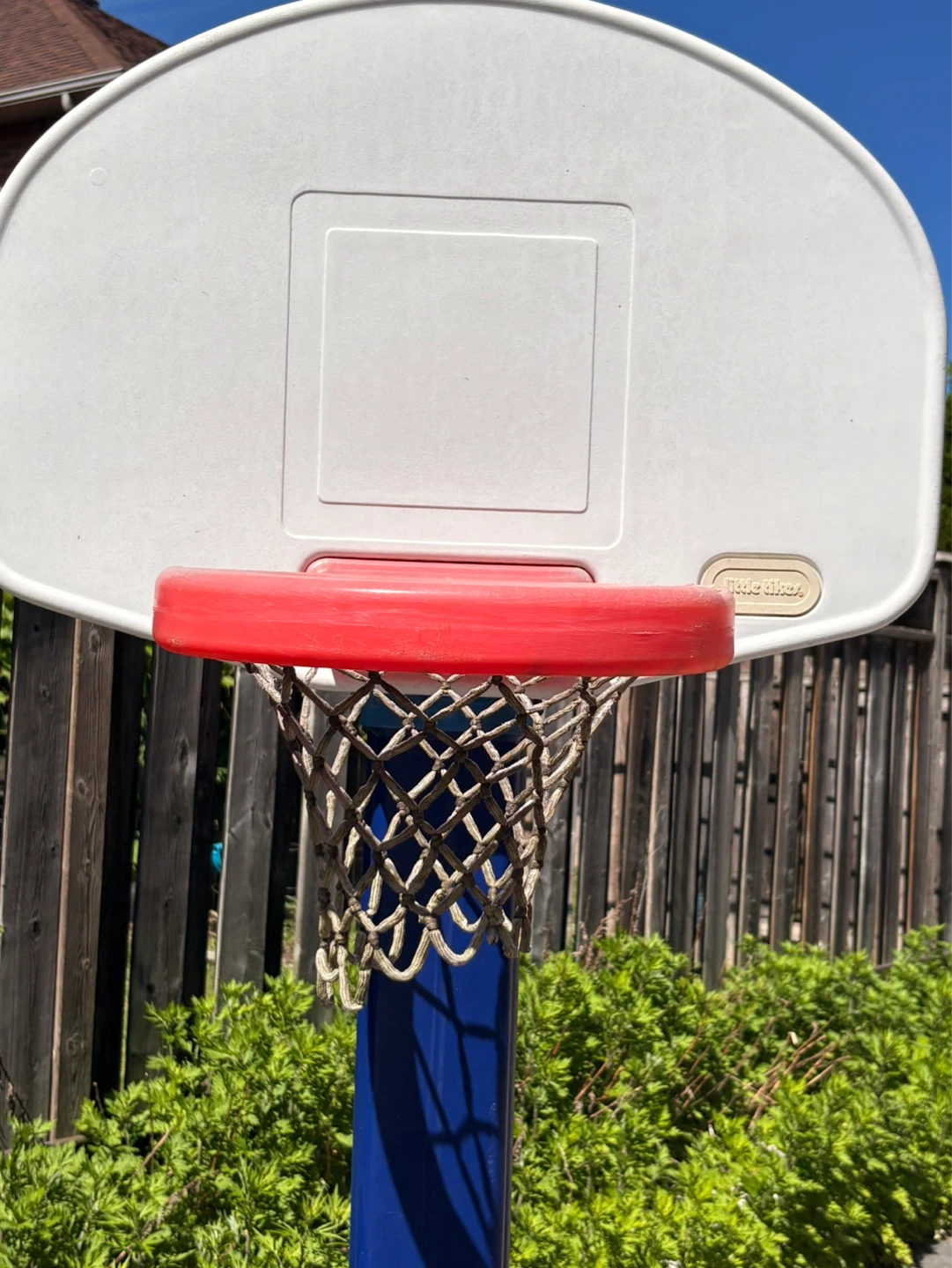 Little Tikes Adjustable Basketball Hoop