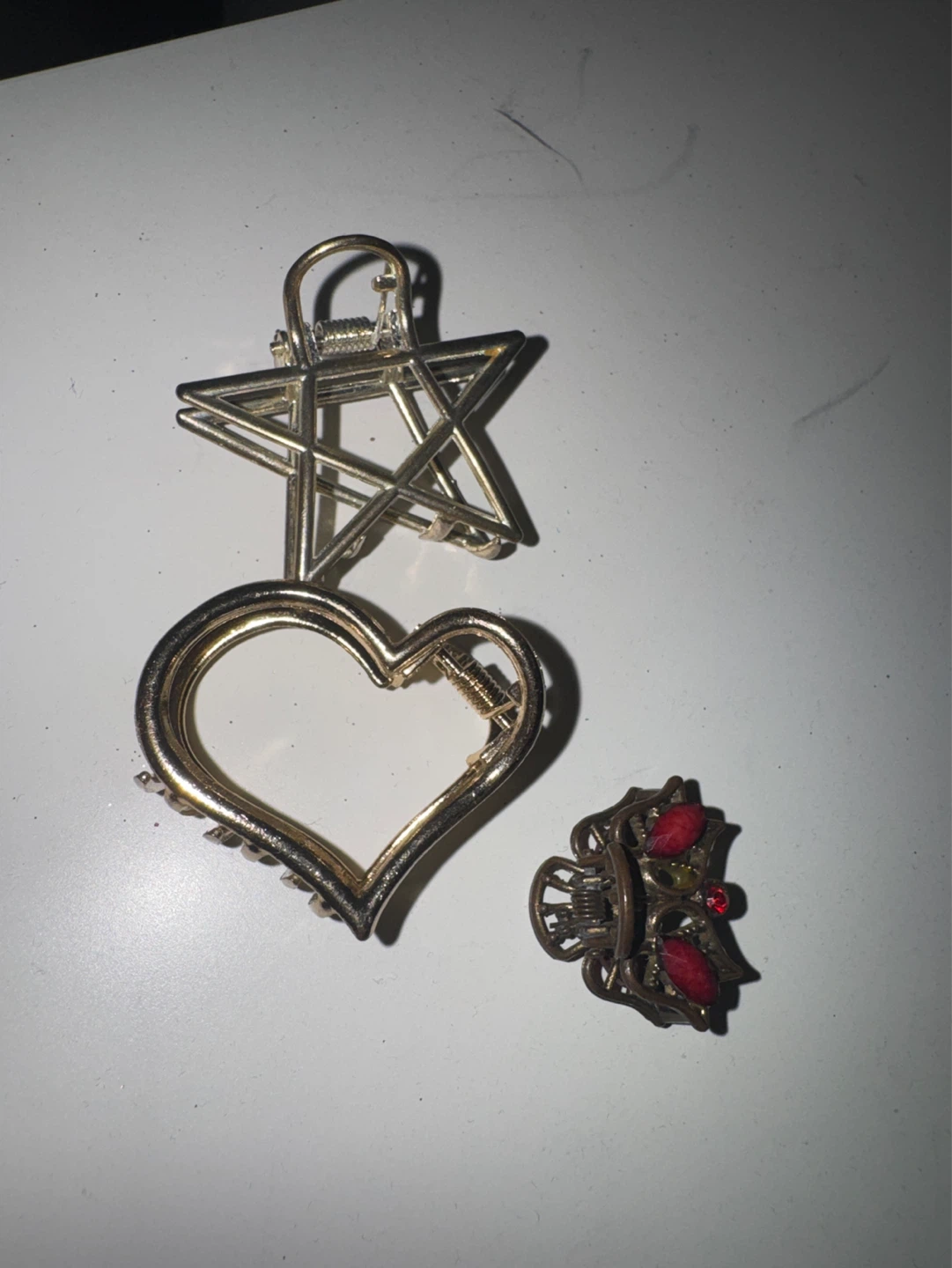 Gold Tone Heart & Star Hair Claw Clips - photo 2