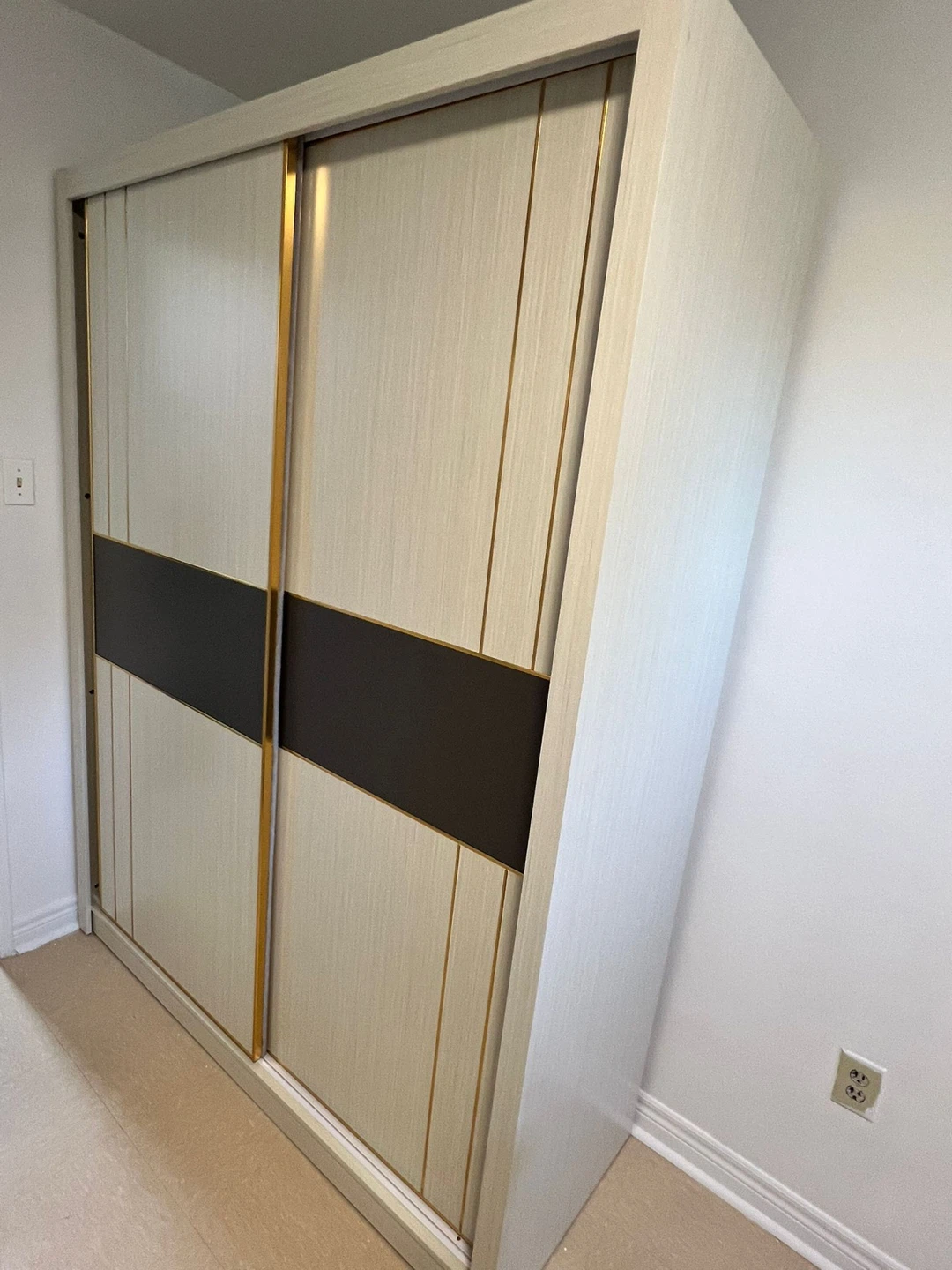 Sliding Door Wardrobe - photo 5