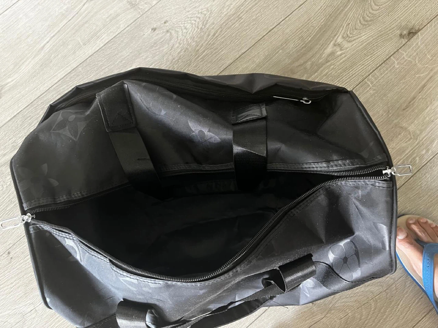 Black Duffle Bag - photo 2