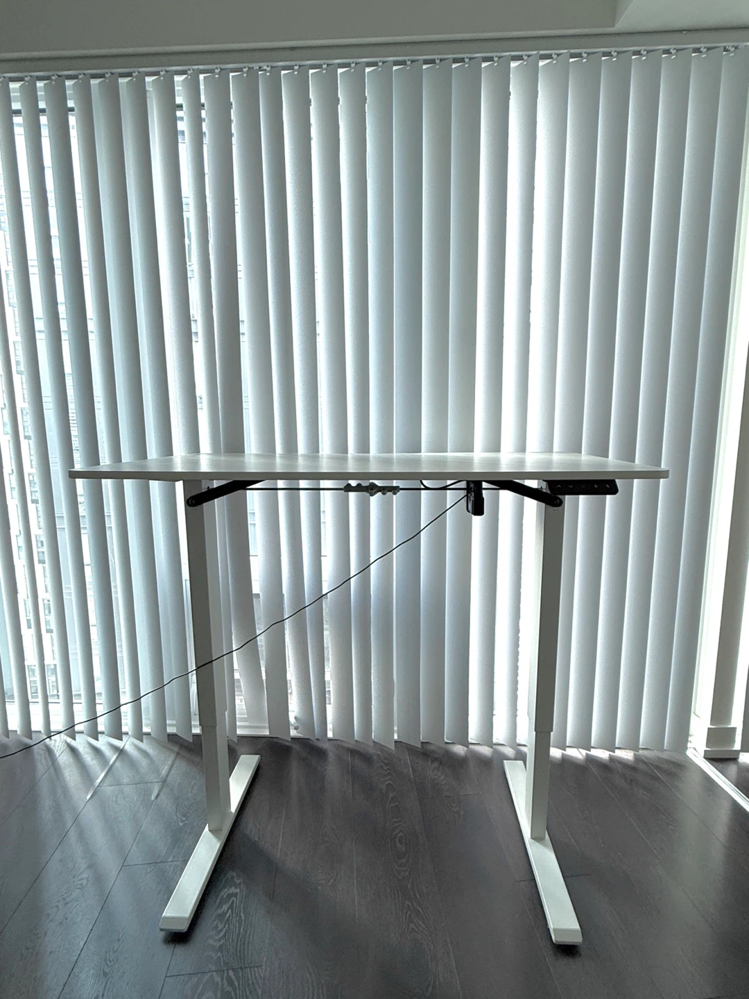 Like New Electric Standing Desk Height Adjustable - photo 3