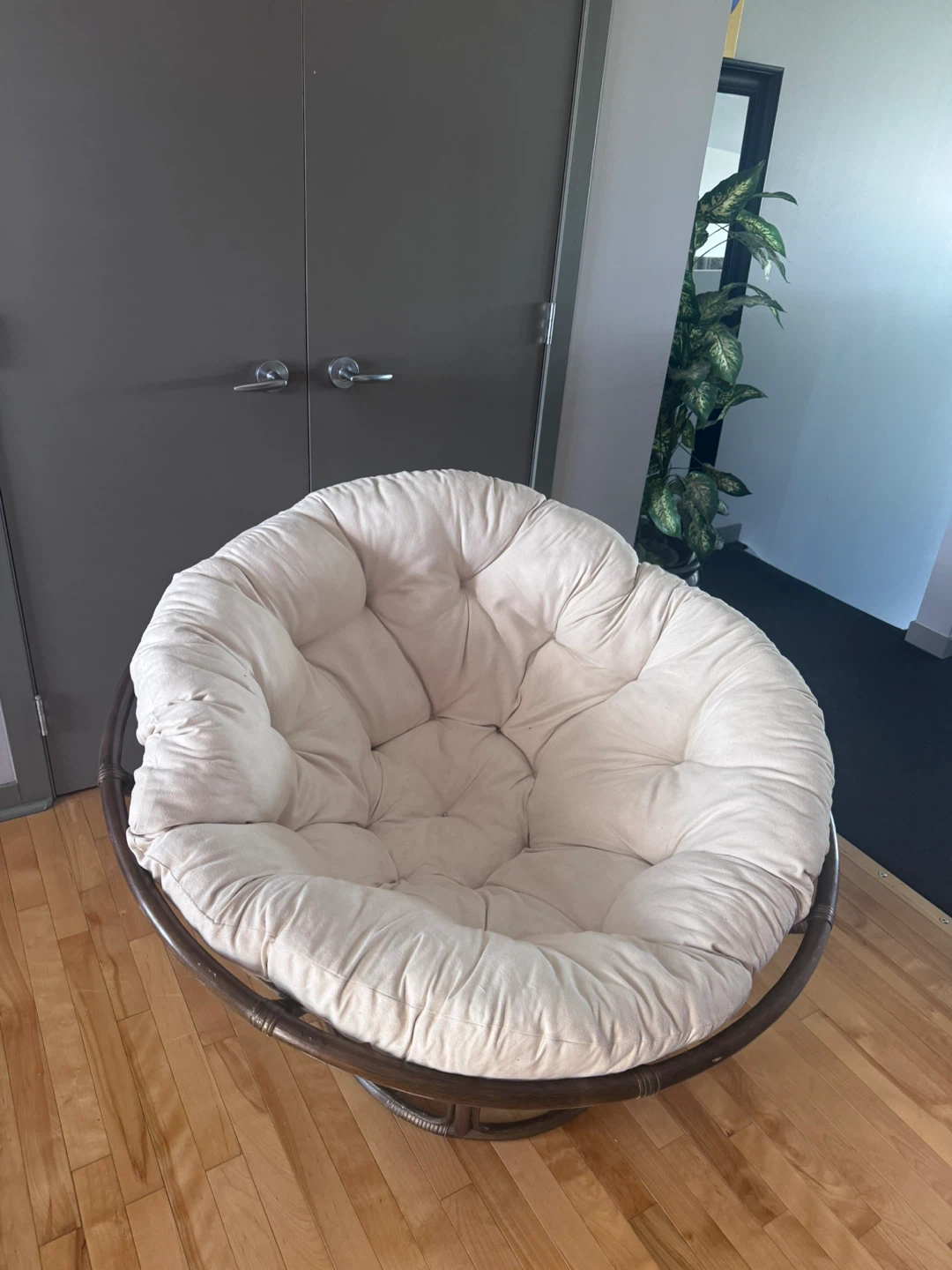 Papasan chair