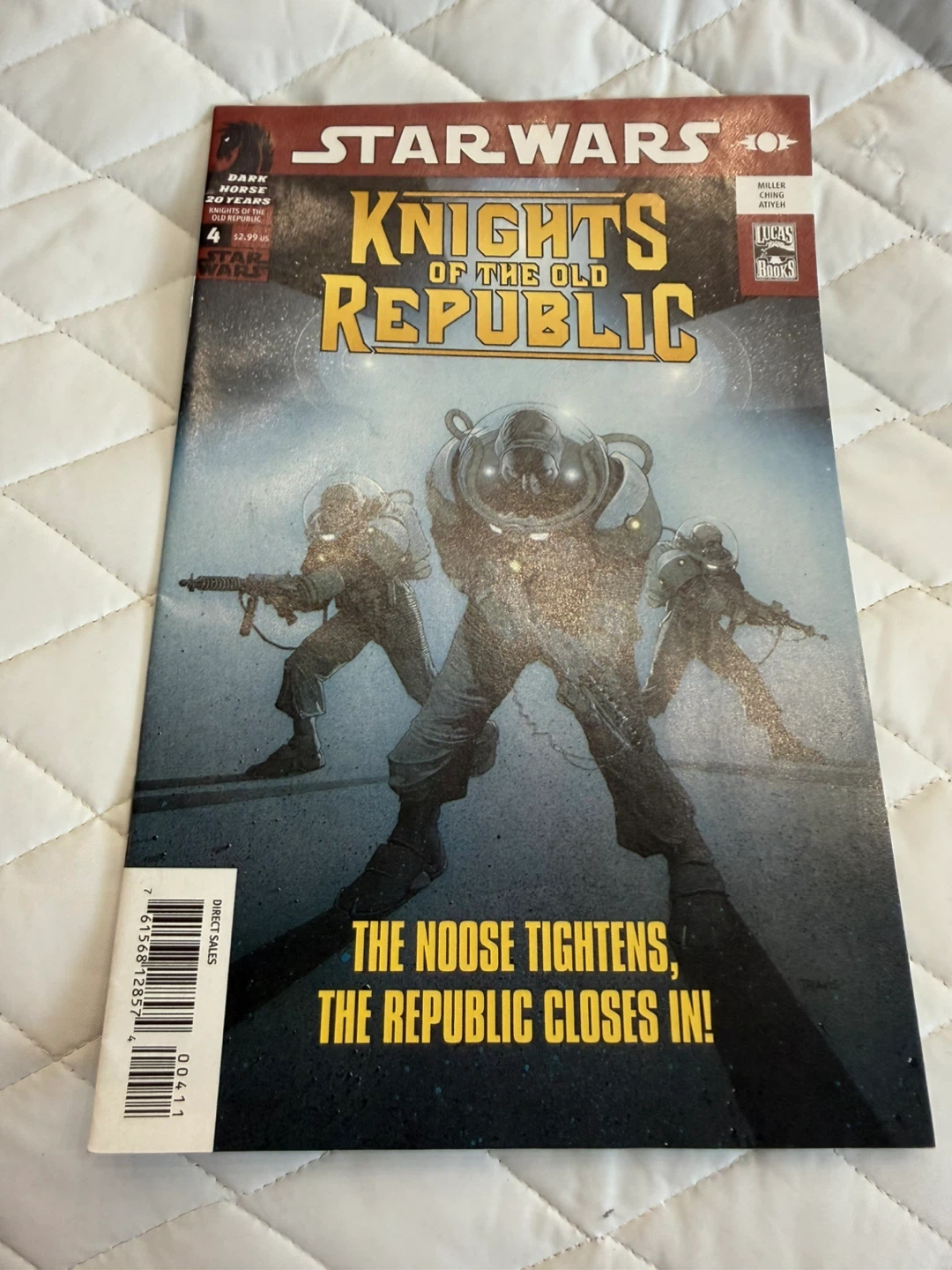Star Wars: Knights of the Old Republic Comic Books - photo 3