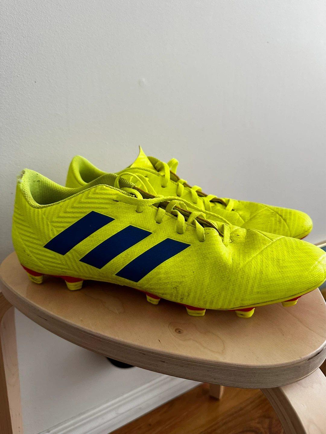 Adidas Men’s 11 Soccer Cleats - Very Good Condition