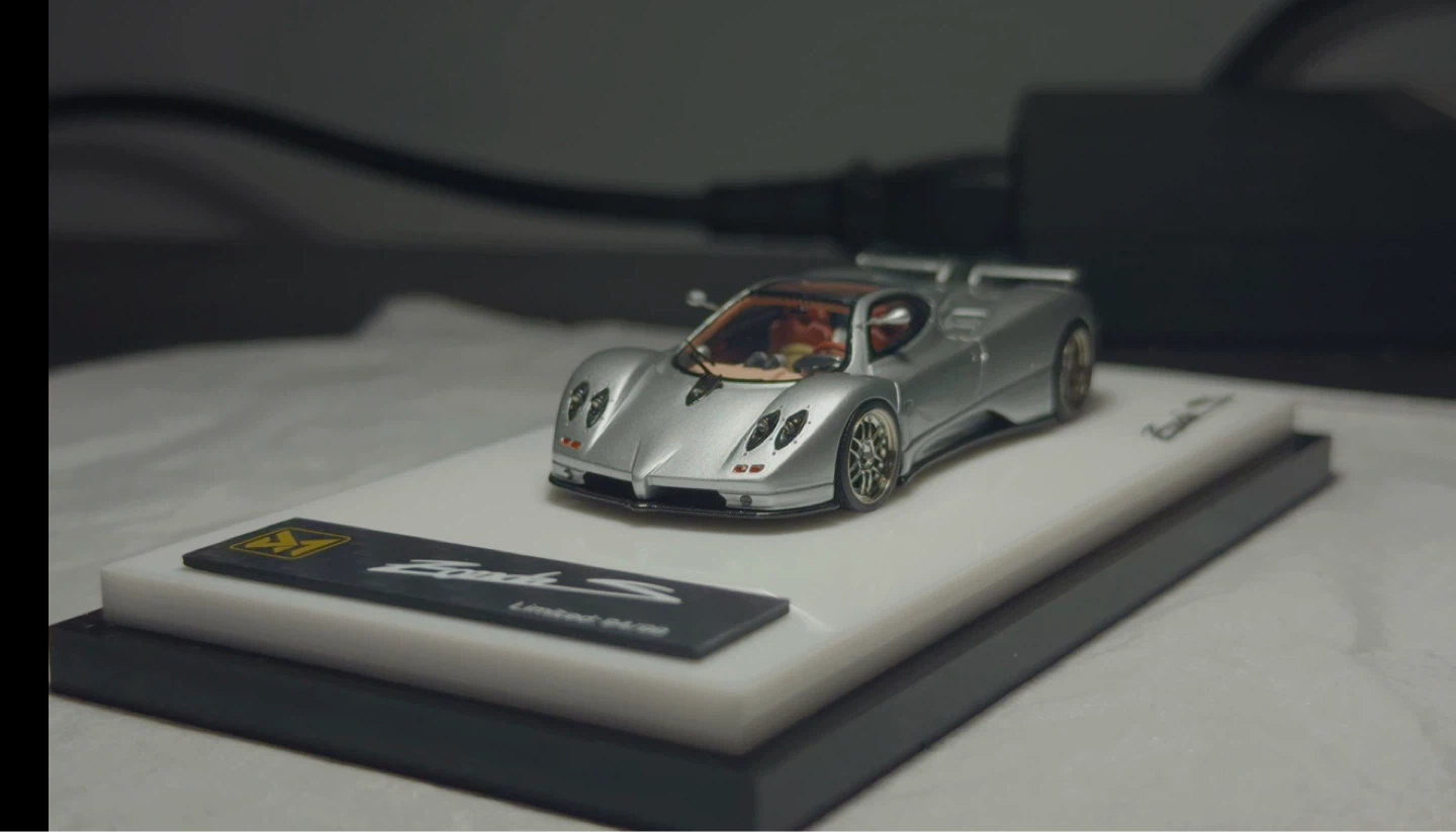 DMY 1/64Pagani Zonda S Silver Resin Model Car - photo 2