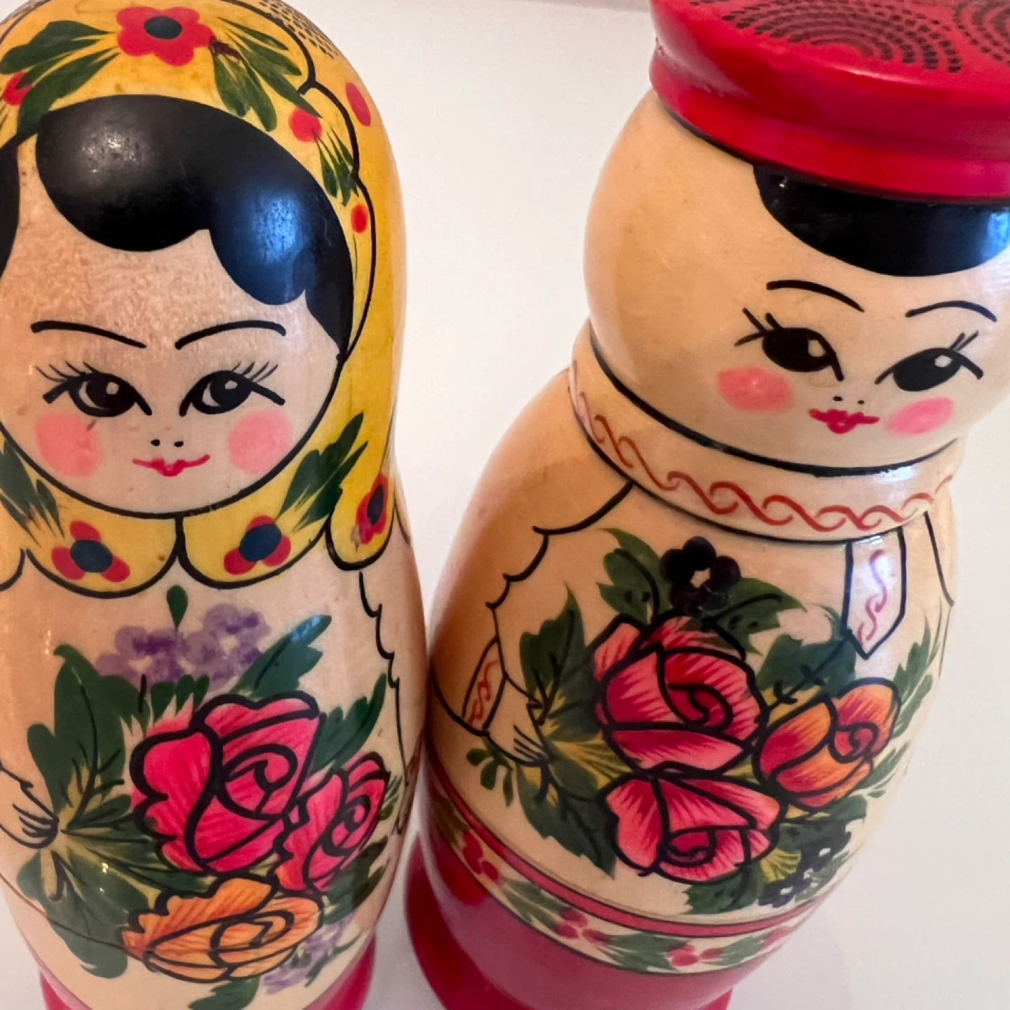 Vintage Russian Nesting Doll Salt & Pepper Shakers Folk Art Set - photo 5