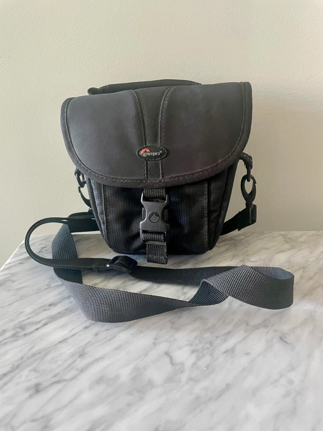 Fujifilm FinePix S5200 Digital Camera with Lowepro Camera Bag - photo 3