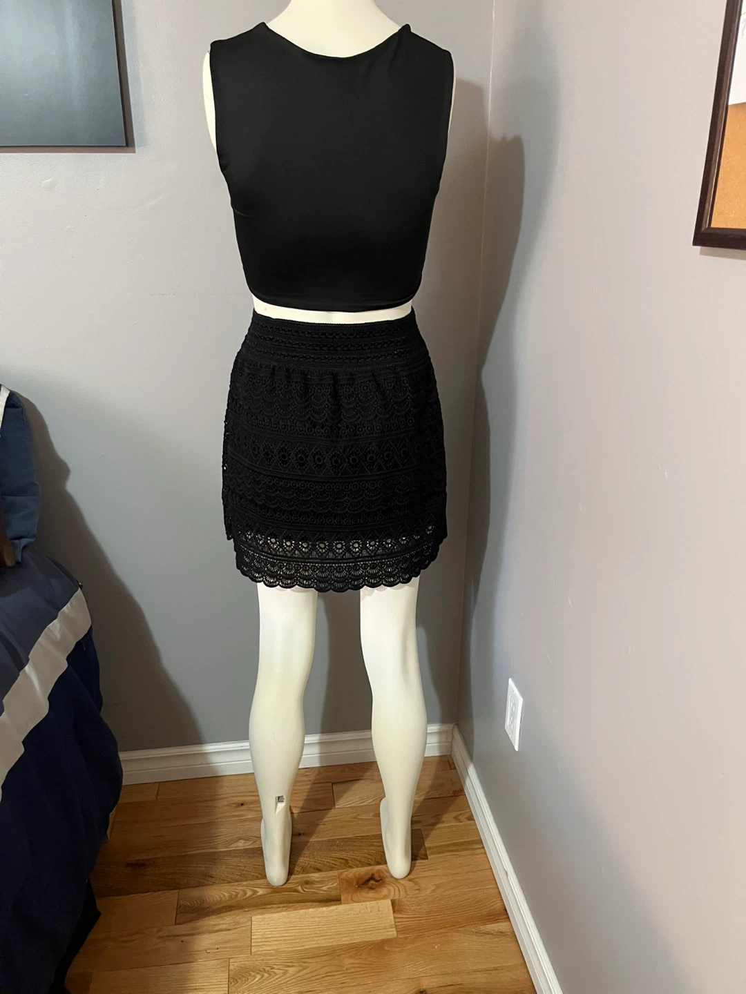 Black Lace Mini Skirt small size - photo 4