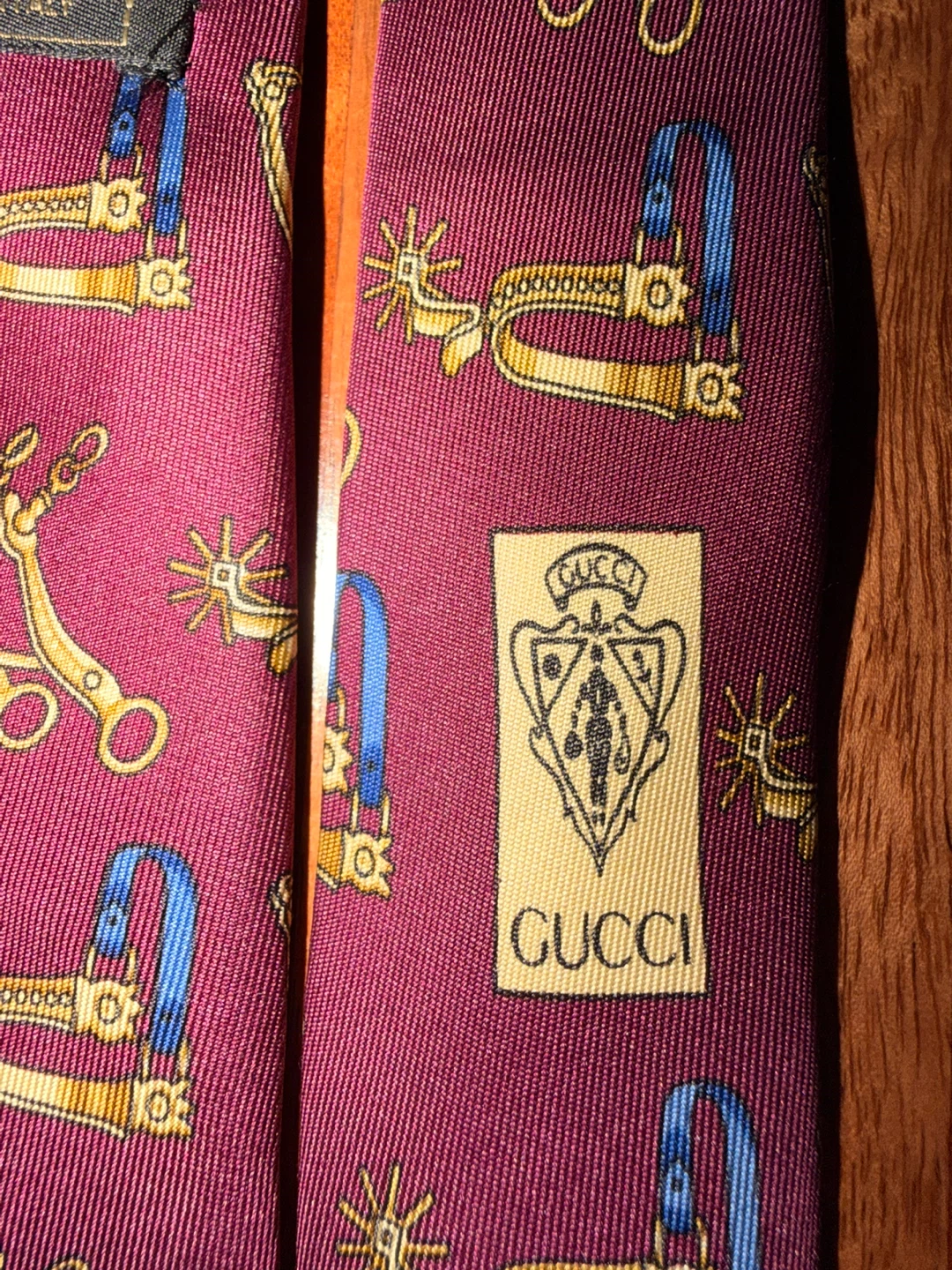 Gucci Burgundy Horse Bit Print Silk Tie - photo 3