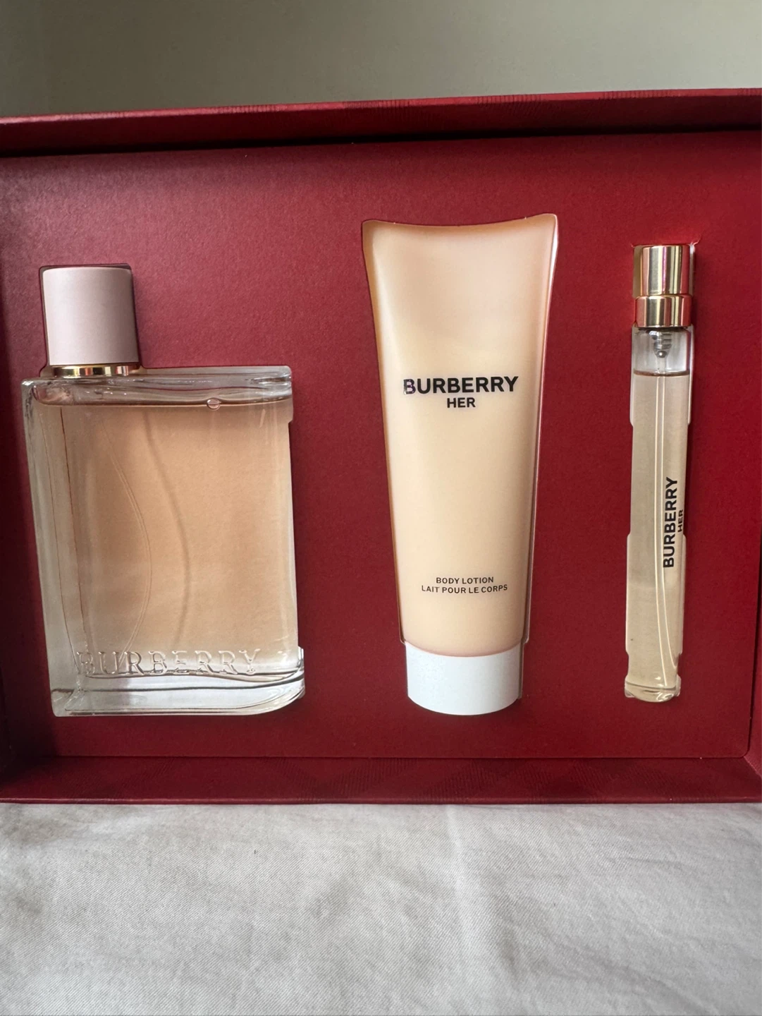 Burberry Her Perfume and Body Lotion Gift Set