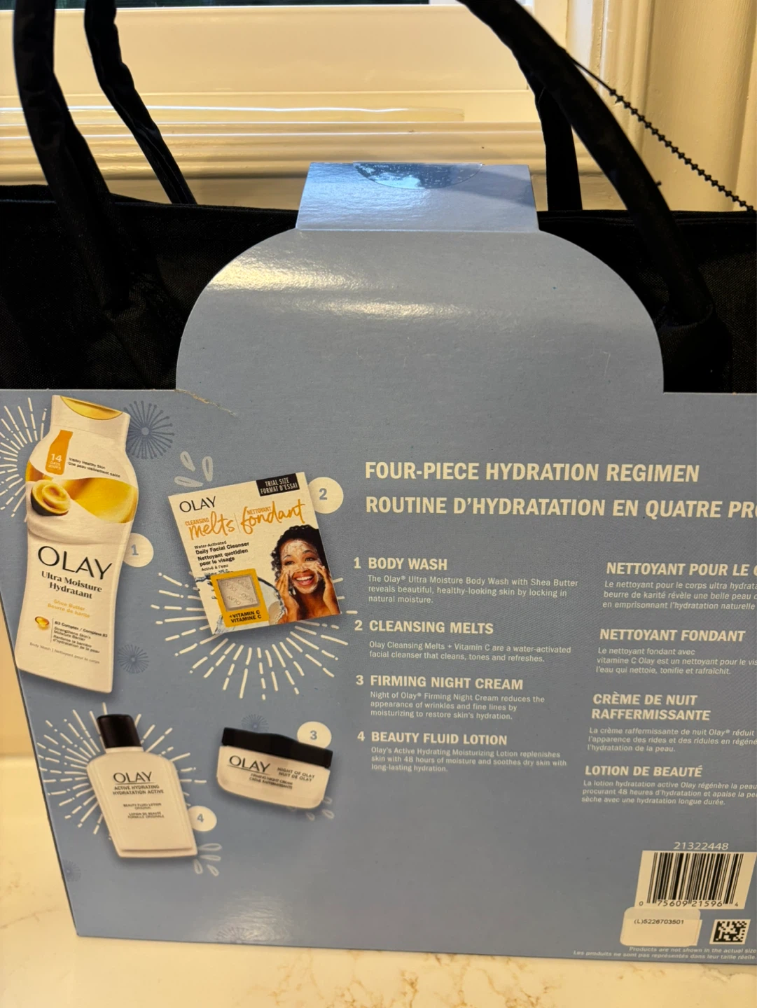 Olay Hello Hydration 4-Piece Skin Care Set with Bag - photo 4