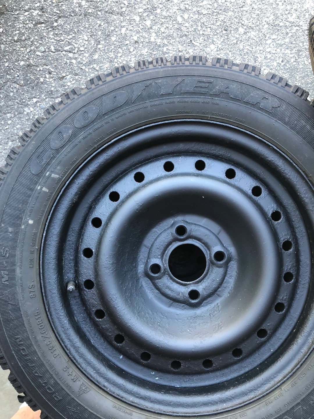 Goodyear Nordic Winter Tires P195/60R15 - photo 2