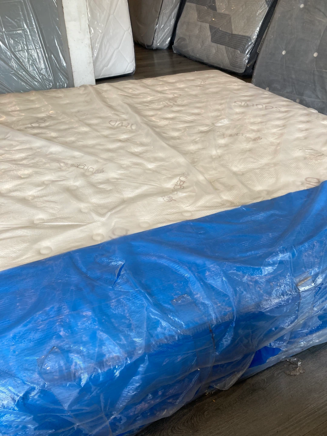 Sealy Posturepedic Adjustable Mattress Base - photo 3